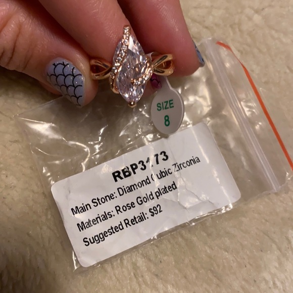 April ring bomb - Picture 1 of 2